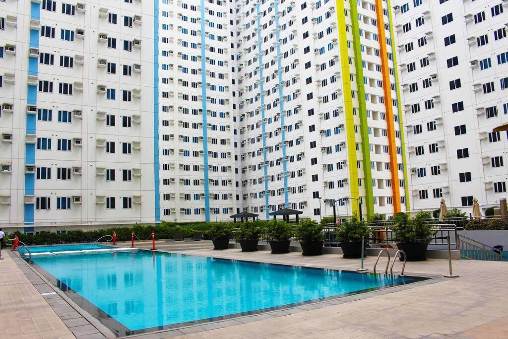 Huge A2J Executive Luxury 1Br Suite Near Abs Cbn, Gma 马尼拉 外观 照片