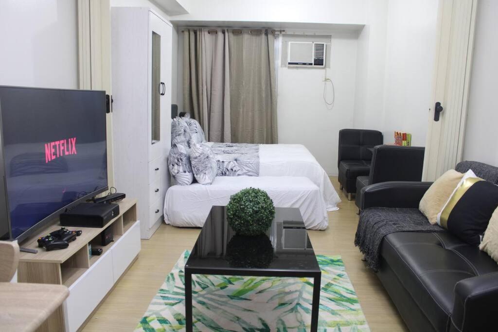 Huge A2J Executive Luxury 1Br Suite Near Abs Cbn, Gma 马尼拉 外观 照片