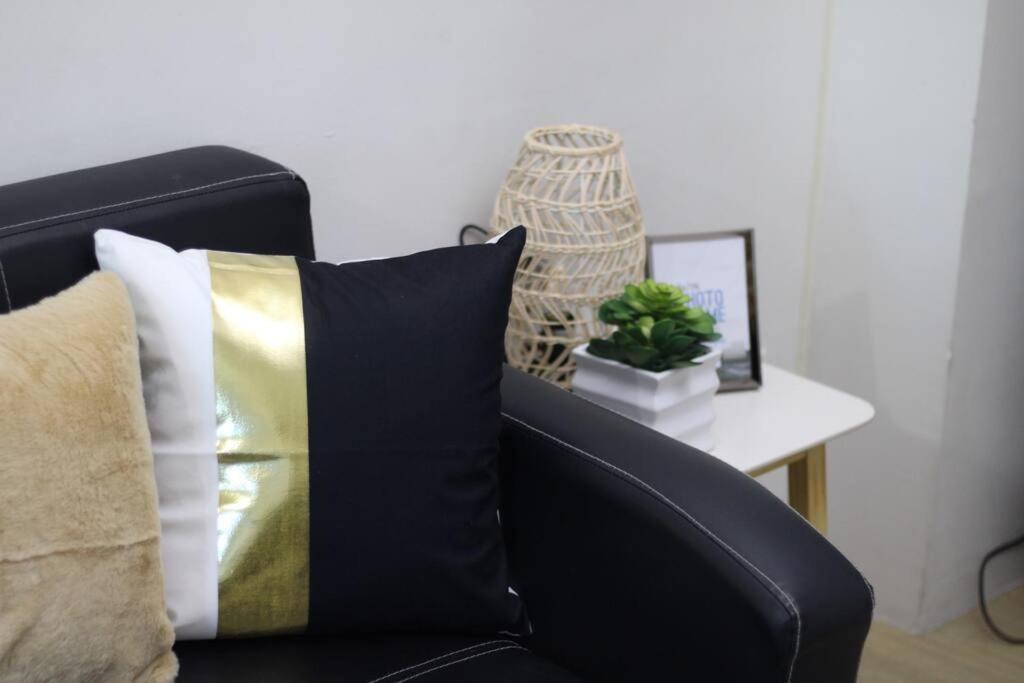 Huge A2J Executive Luxury 1Br Suite Near Abs Cbn, Gma 马尼拉 外观 照片
