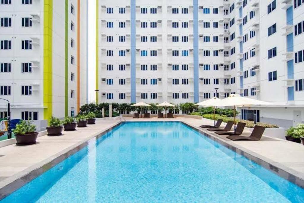 Huge A2J Executive Luxury 1Br Suite Near Abs Cbn, Gma 马尼拉 外观 照片